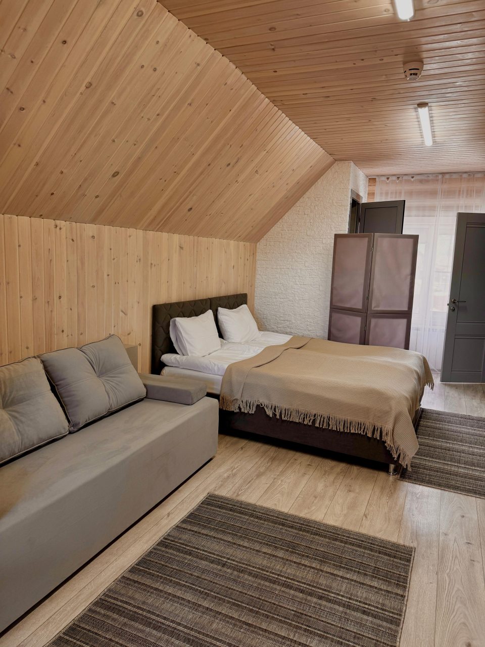 Коттедж (Средний дом), База отдыха Рыжий кот