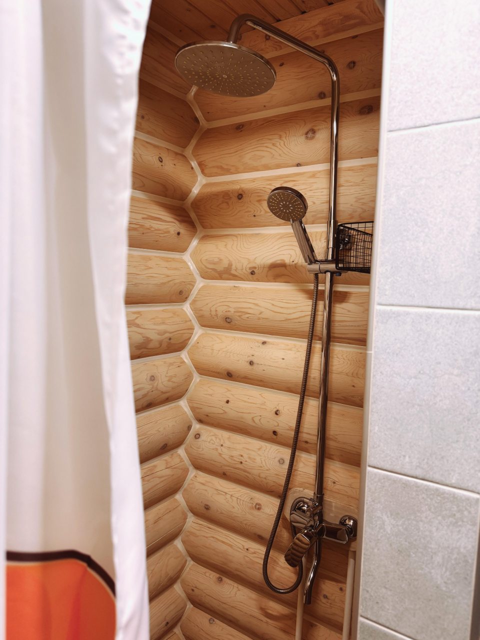 Коттедж (Средний дом), База отдыха Рыжий кот