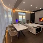 Четырехместный (Дизайнерская квартира с потрясающем видом на море и горы), Апартаменты Дизайнерские с видом на море и горы