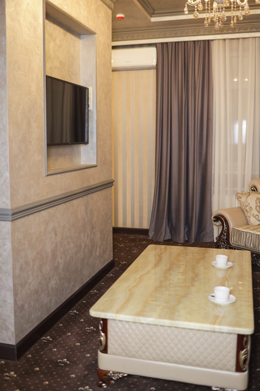 Люкс (Люкс), Отель Автор Ростов