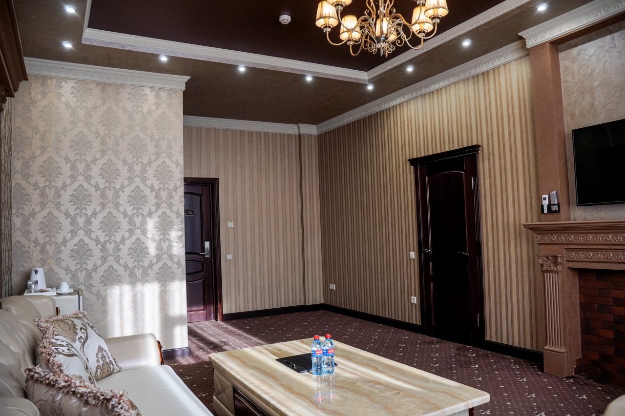 Номер (Люкс 2-х комнатный), Отель Графъ