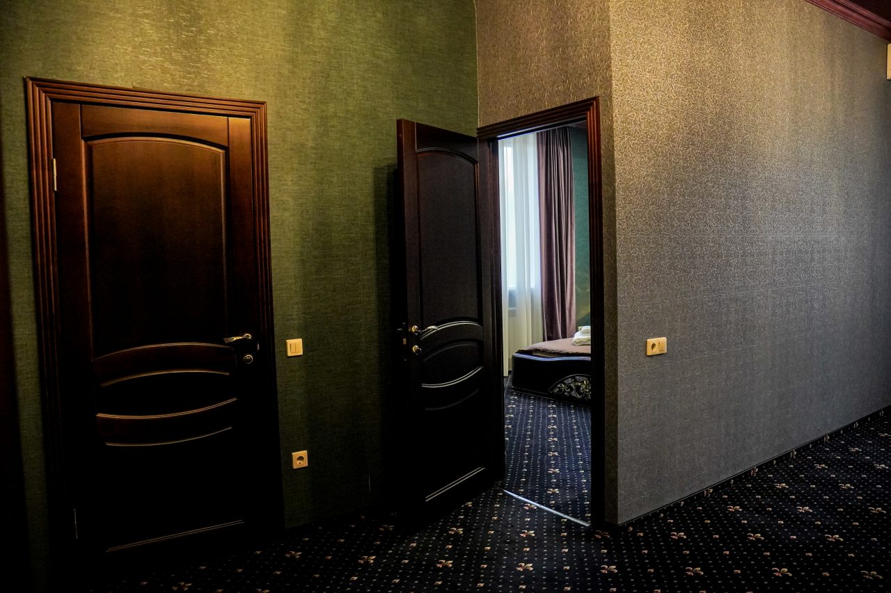 Номер (Семейный Люкс), Отель Графъ
