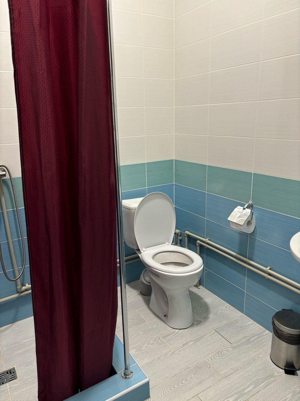 Трёхместный и более (Четырехместный номер), Гостиница Невский