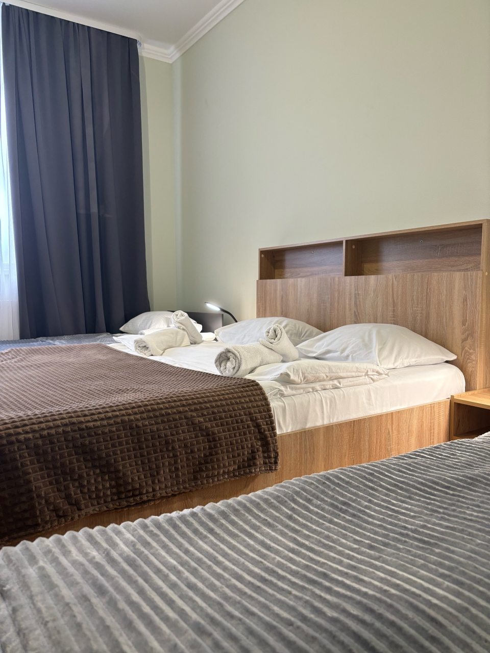 Трёхместный и более (Семейный номер), Гостиница Невский