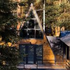 Коттедж (А-фрейм с видом на горы), База отдыха Куранты Village