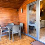 Апартаменты (Апартаменты с видом на горы), База отдыха Куранты Village