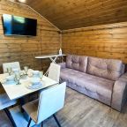 Апартаменты (Апартаменты с видом на горы), База отдыха Куранты Village