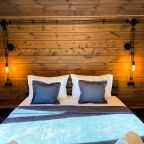 Апартаменты (Апартаменты с видом на горы), База отдыха Куранты Village