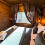 Апартаменты (Апартаменты с видом на горы), База отдыха Куранты Village