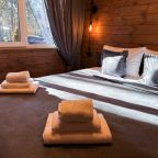 Апартаменты (Апартаменты с видом на горы), База отдыха Куранты Village