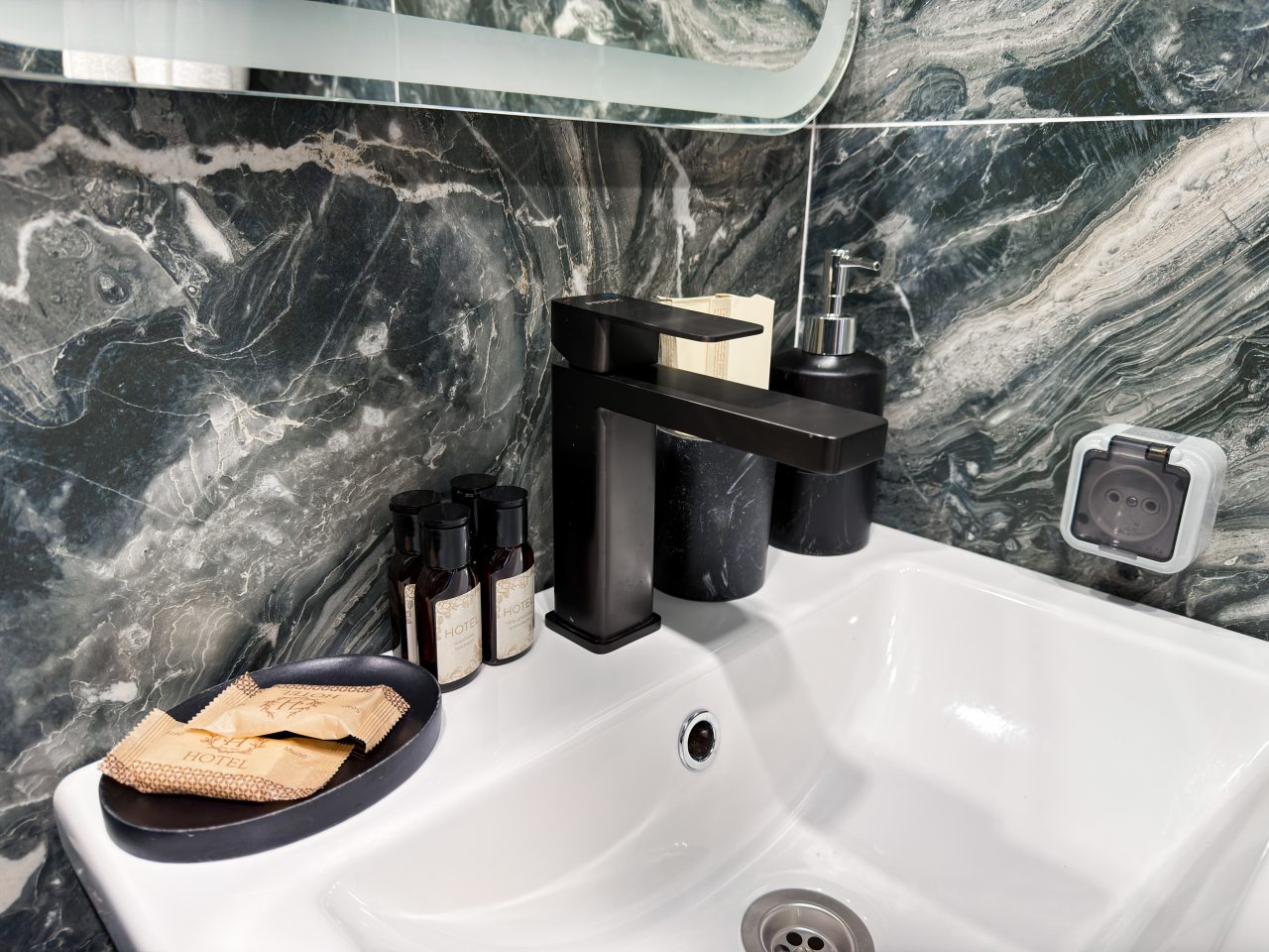 Апартаменты (Апартаменты с видом на горы), База отдыха Куранты Village