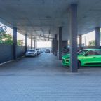 Автостоянка / Парковка, Апартаменты Атмосфера - Небосвод высота комфорта и незабываемые панорамы