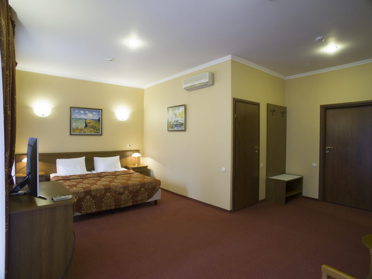 Двухместный (Стандарт с балконом), Отель Вилла Слава