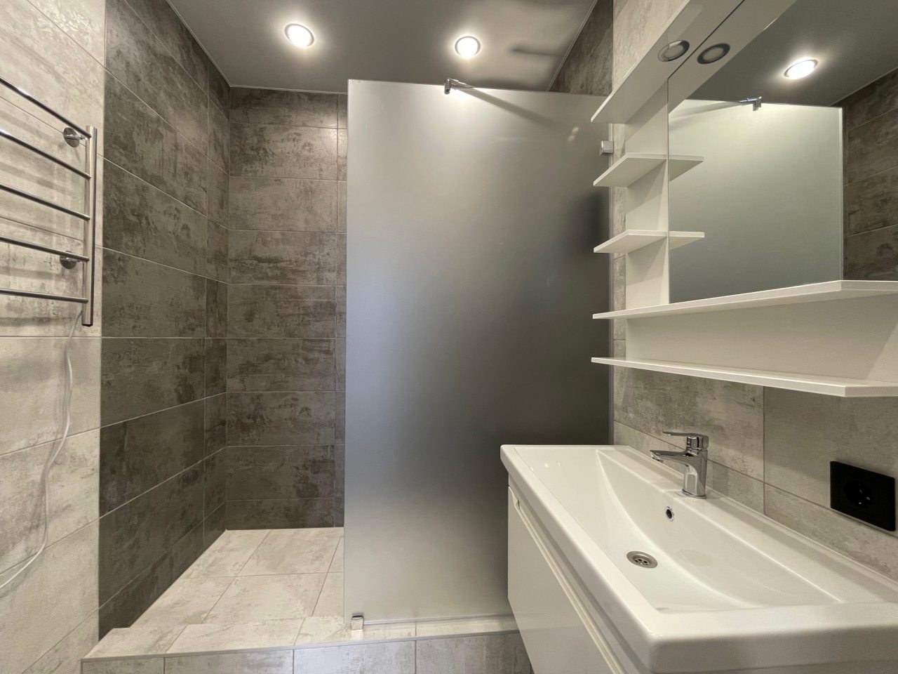 Апартаменты (Апартаменты с витражным окном и видами на город), Апартаменты Kvartira-Braun