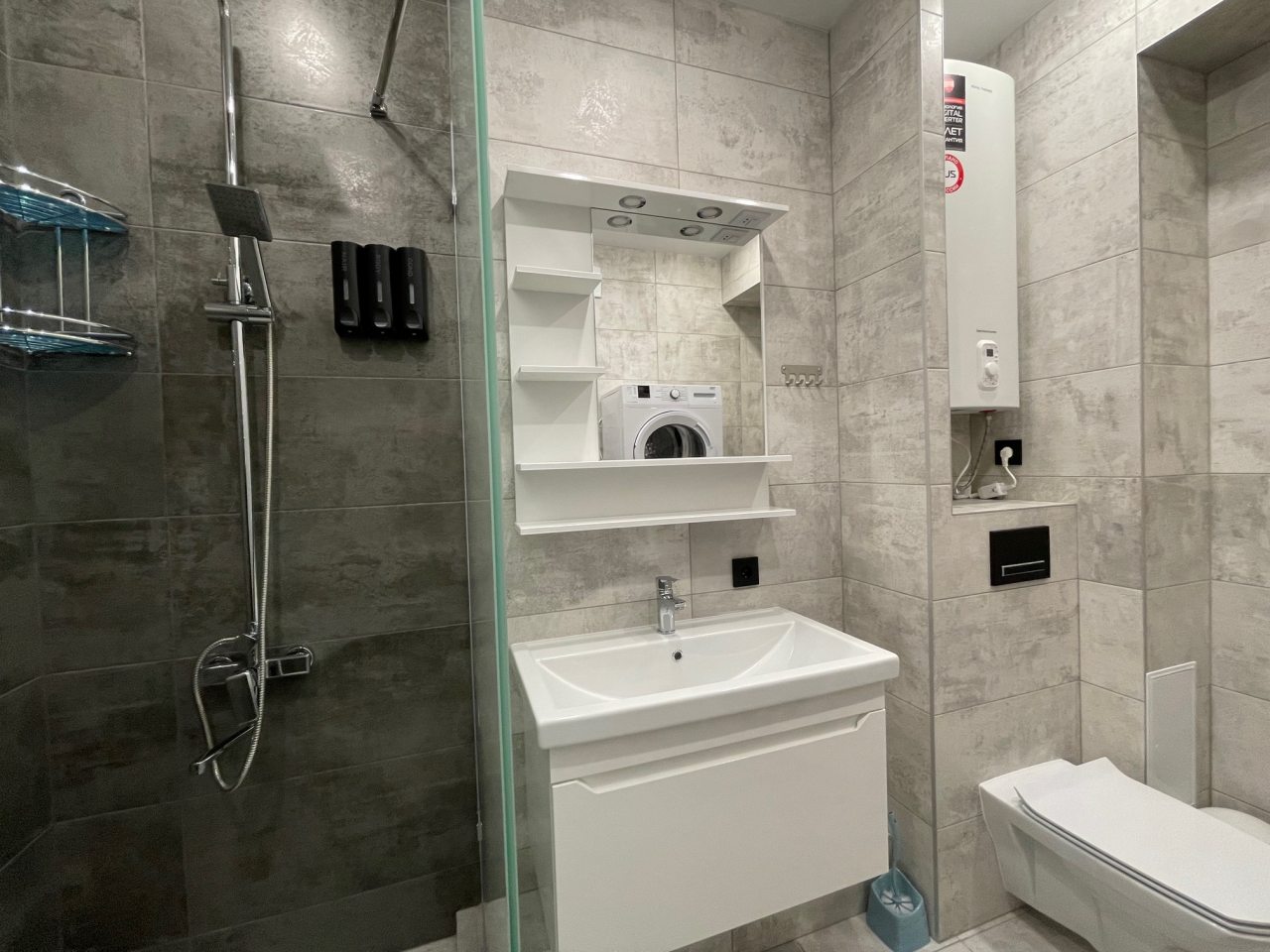 Апартаменты (Апартаменты с витражным окном и видами на город), Апартаменты Kvartira-Braun