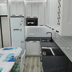 Светлая кухня