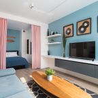 Апартаменты (Аквамарин), Апартаменты Your Place на Уральской 75к2