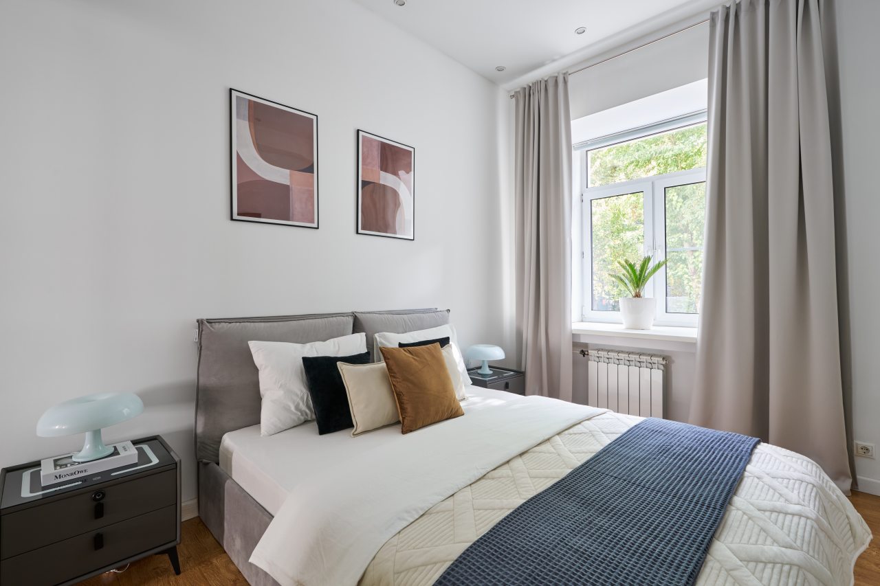 Трёхместный и более (Трехкомнатная квартира в центре Москвы), Апартаменты 1-я Тверская Ямская 11/101