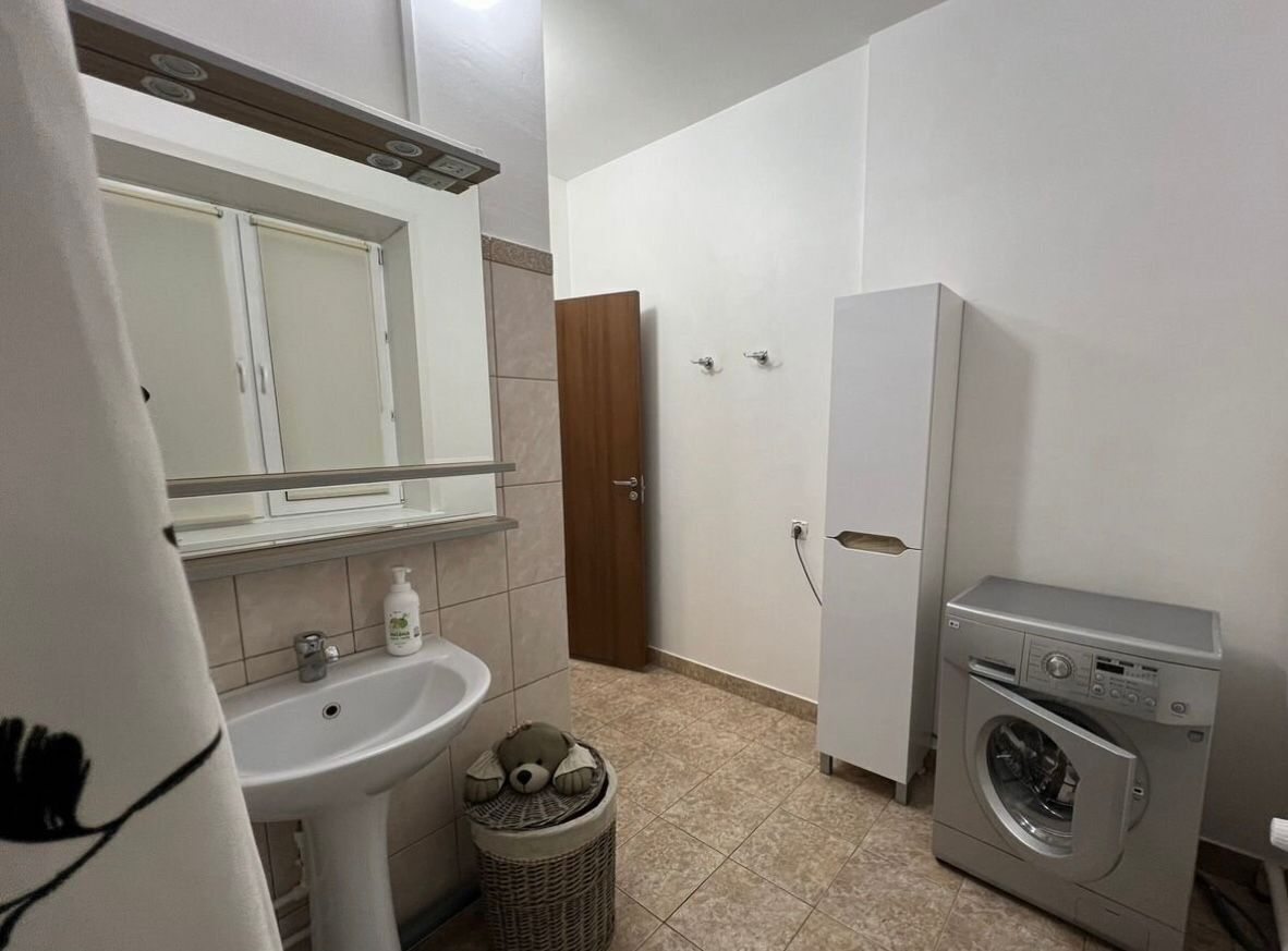 Апартаменты (Просторная квартира), Апартаменты ApartsLounge