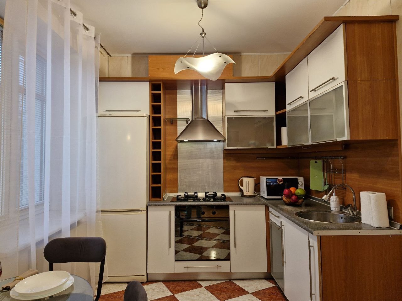 Возможность самостоятельного приготовления пищи, Апартаменты Просторные рядом с Площадью Победы