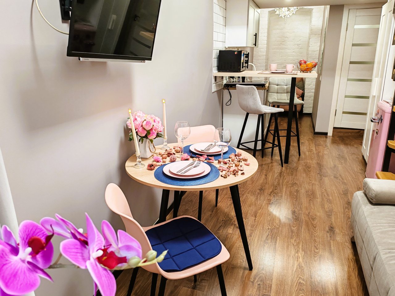 Жильё полностью ваше, Апартаменты Стильная студия на Достоевского