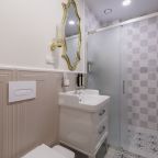 Номер Иоланта в Бутик-отеле «Симфония» на Чайковского