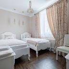 Номер Иоланта в Бутик-отеле «Симфония» на Чайковского