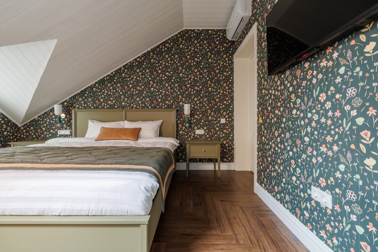 Двухместный (Стандарт мансардный dbl  «Щелкунчик»), Отель Симфония