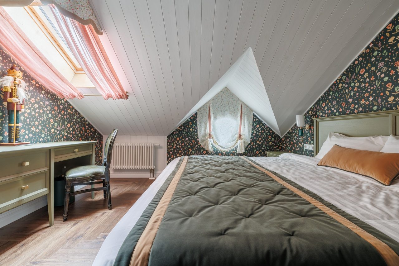 Двухместный (Стандарт мансардный dbl  «Щелкунчик»), Отель Симфония