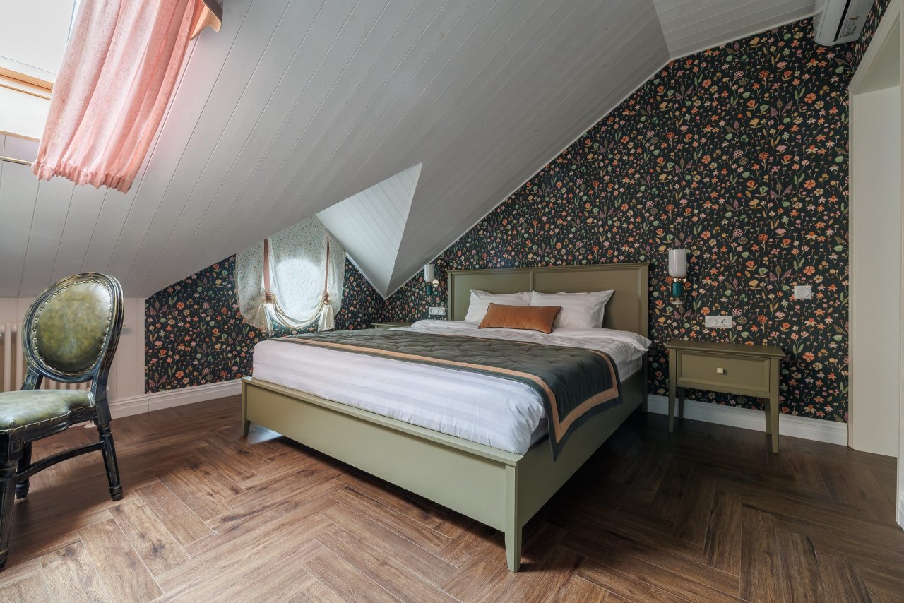 Двухместный (Стандарт мансардный dbl  «Щелкунчик»), Отель Симфония