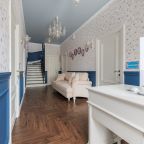 Бутик-отель «Симфония»
Ресепшен