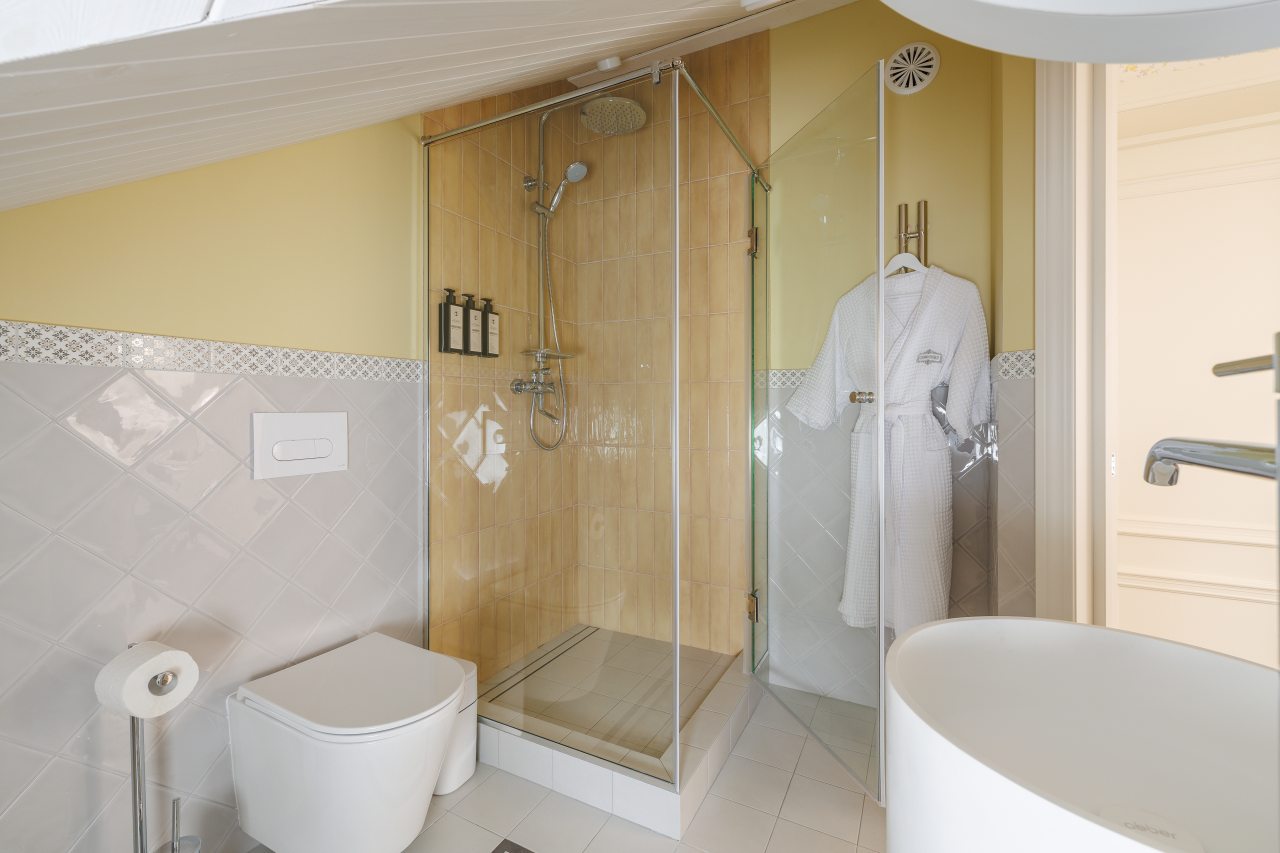 Стандарт мансардный dbl «Вальс цветов»