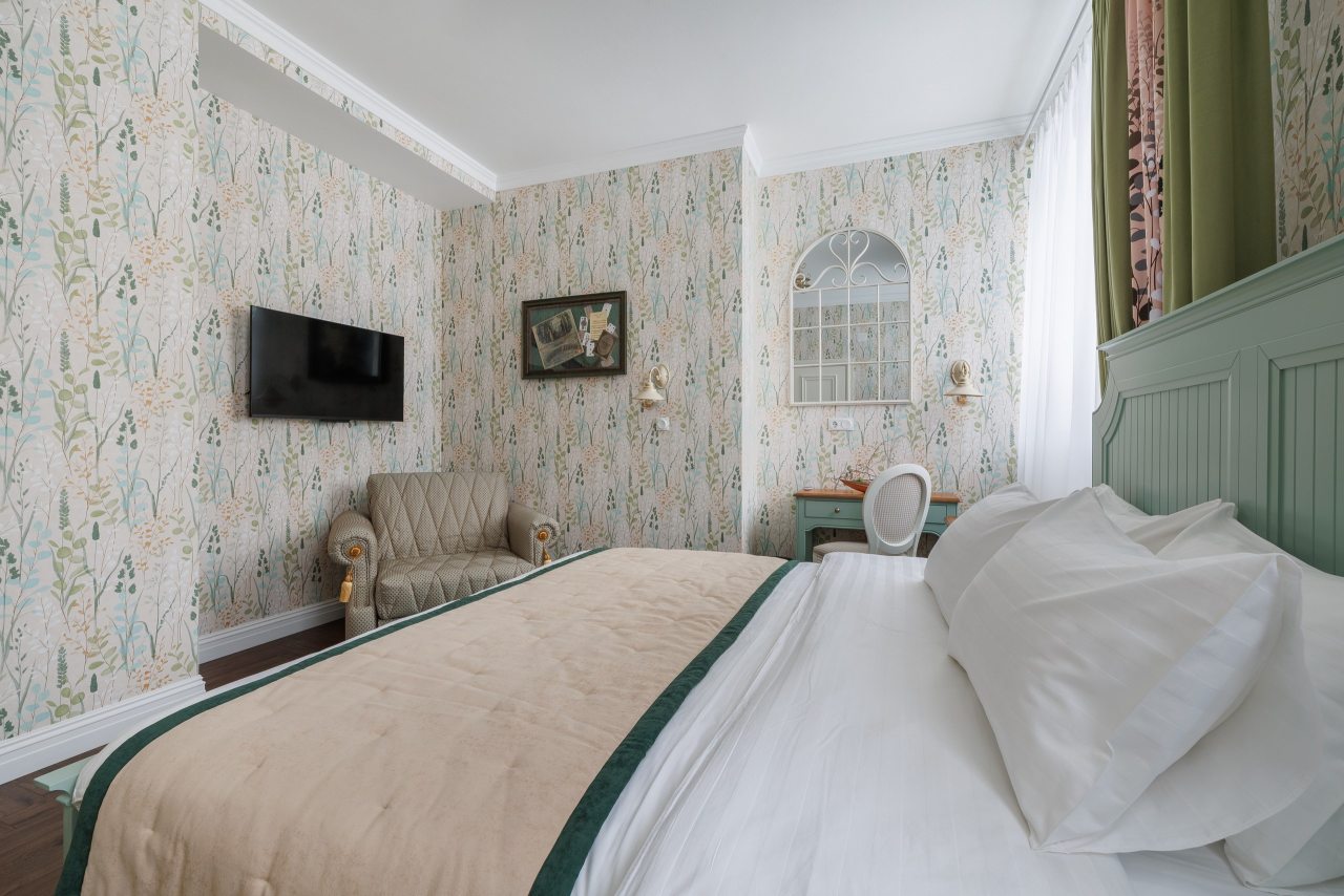 Пиковая дама 
Бутик-отель «Симфония»