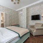 Пиковая дама 
Бутик-отель «Симфония»