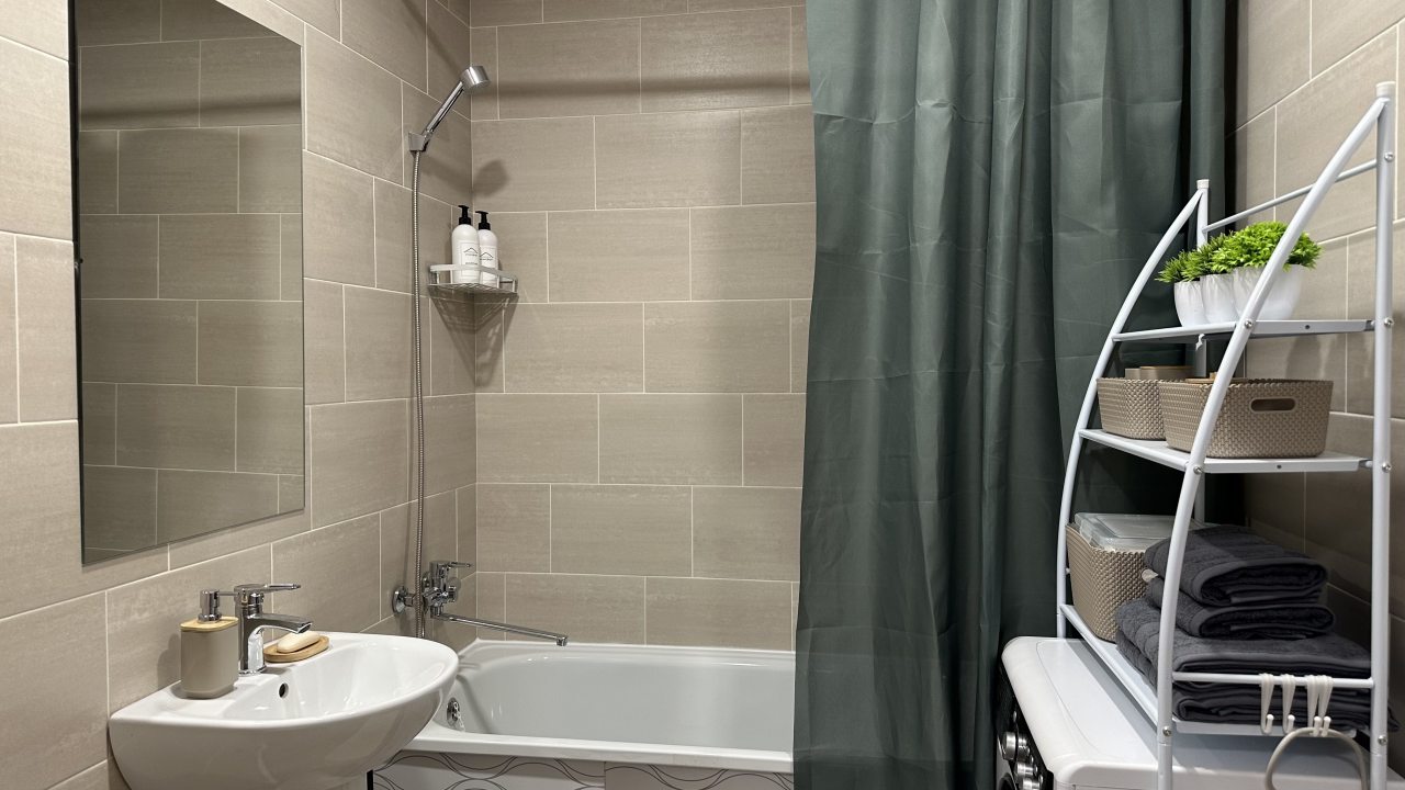 Апартаменты (Атмосфера), Апартаменты Атмосфера на Серебристой 14