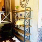 Шестиместный (Гостевой дом в темных тонах с видом на горы), Гостевой дом БАРСкая Усадьба