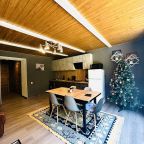 Шестиместный (Гостевой дом в темных тонах с видом на горы), Гостевой дом БАРСкая Усадьба