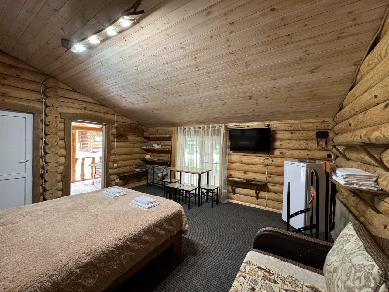 Студио (Шале-студия (с раскладным диваном)), База отдыха НАИР Архыз