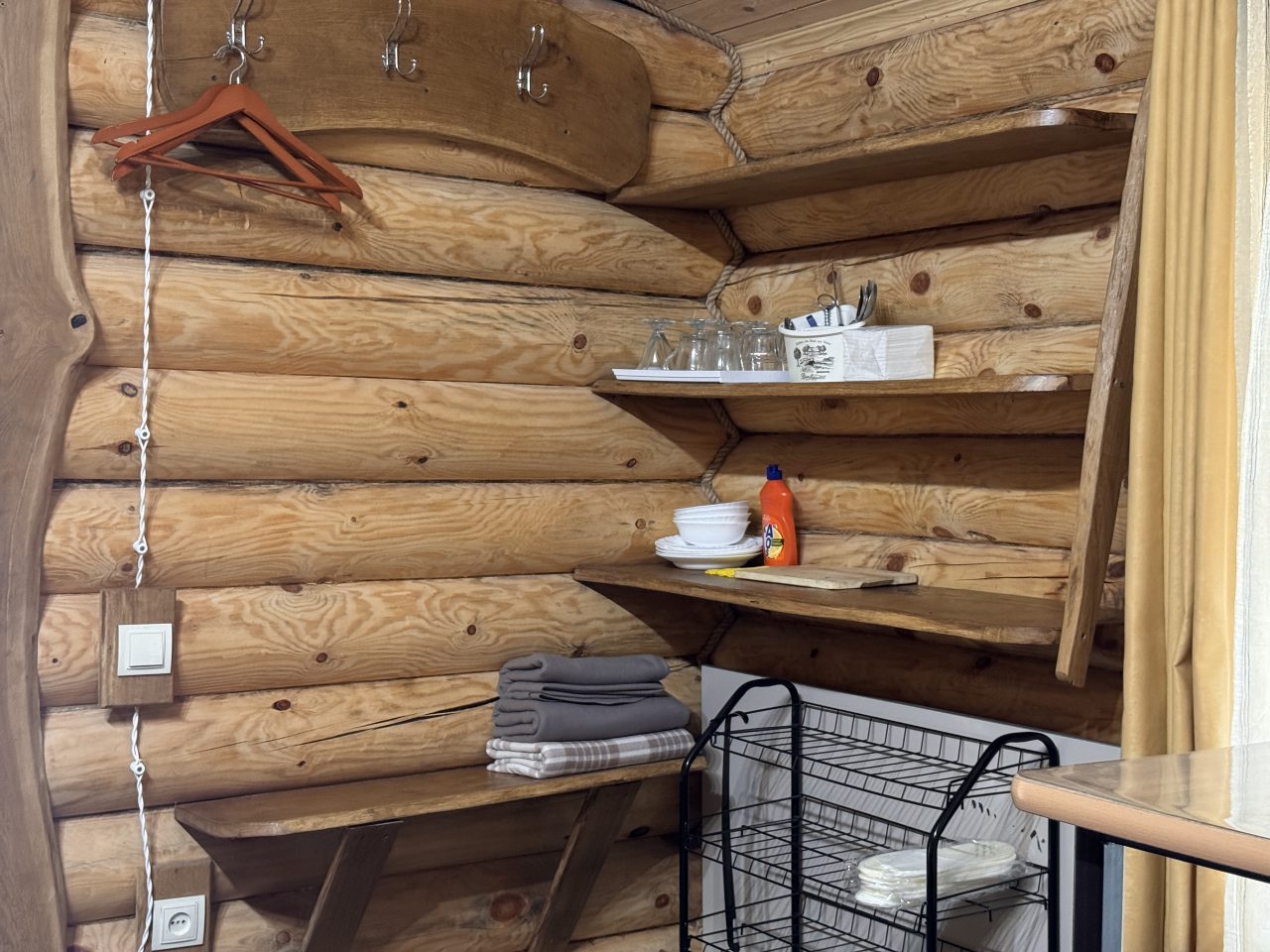 Студио (Шале-студия (с раскладным диваном)), База отдыха НАИР Архыз