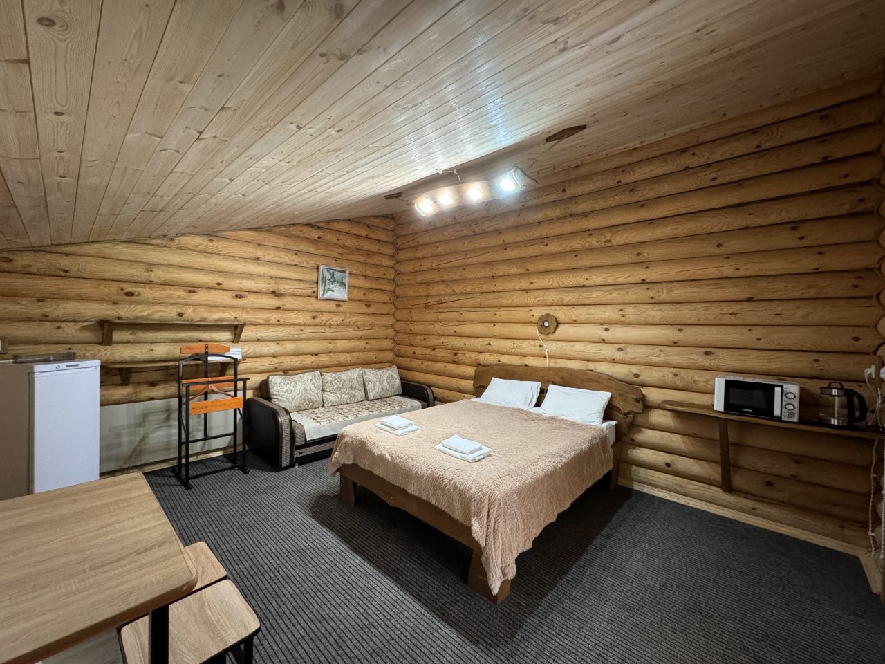 Студио (Шале-студия (с раскладным диваном)), База отдыха НАИР Архыз