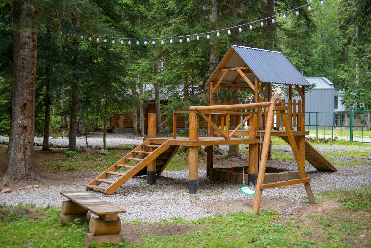 Детская площадка, База отдыха НАИР Архыз