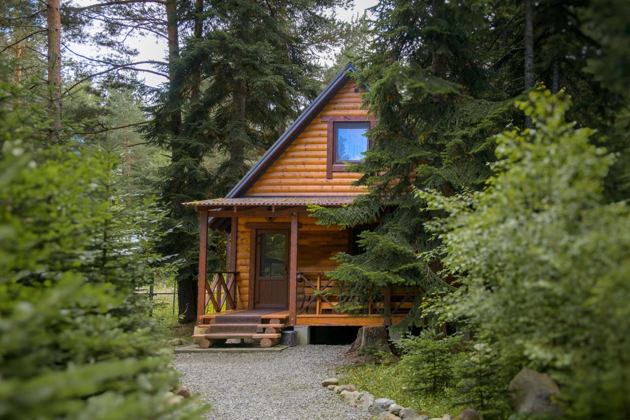 Шале (С тремя изолированными спальнями (8ми местный)), База отдыха НАИР Архыз