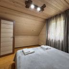 Шале (С тремя изолированными спальнями (8ми местный)), База отдыха НАИР Архыз