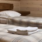 Шале (С тремя изолированными спальнями (8ми местный)), База отдыха НАИР Архыз