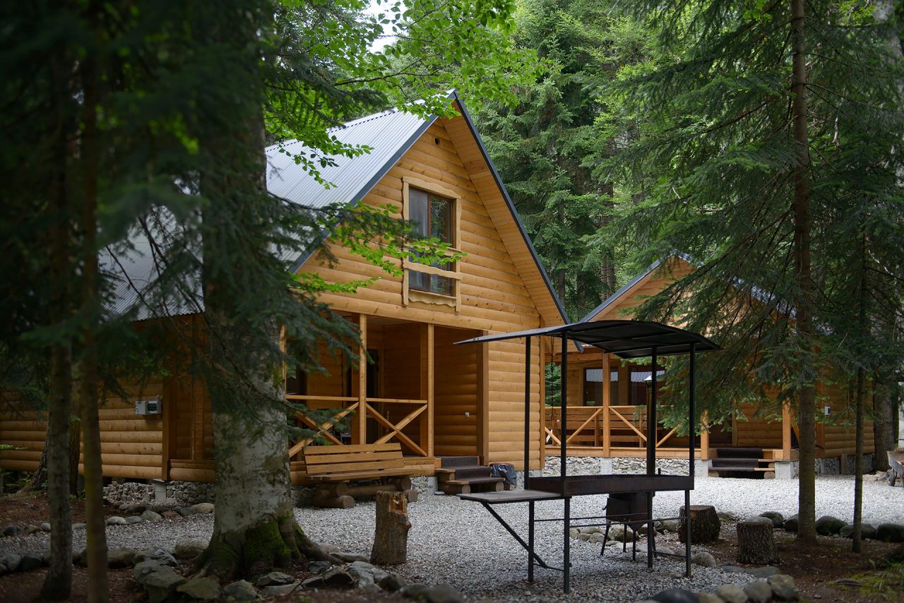 Шале (С тремя изолированными спальнями (10ти местный)), База отдыха НАИР Архыз