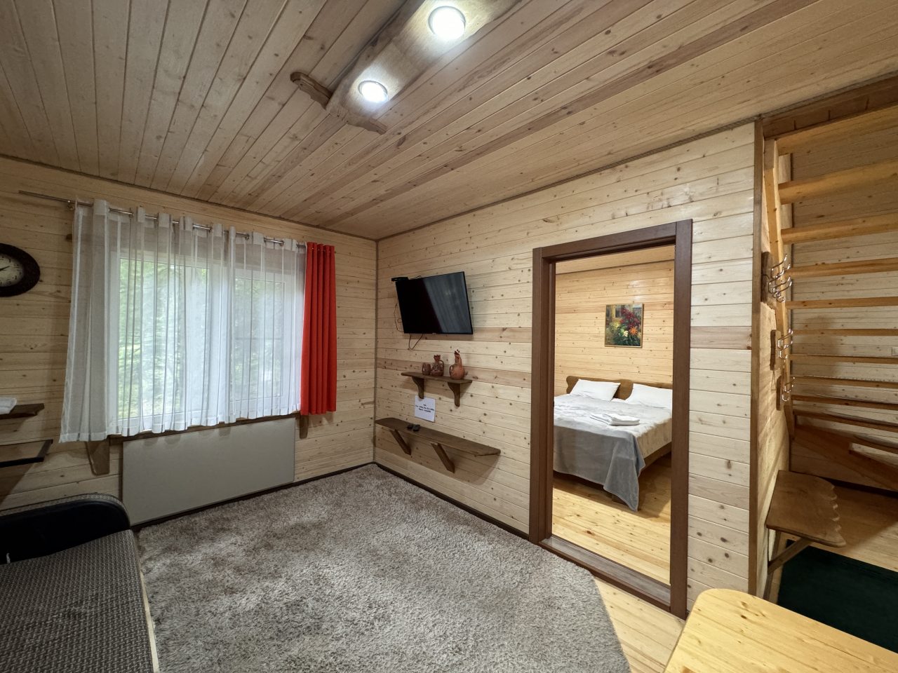 Шале (С тремя изолированными спальнями (10ти местный)), База отдыха НАИР Архыз