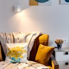 Квартира (Хомлин), Апартаменты Home24 на улице Лобановский лес 11