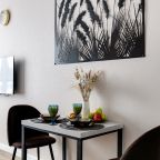 Квартира (Хомлин), Апартаменты Home24 на улице Лобановский лес 11