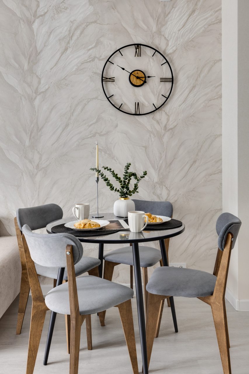 Квартира (Нуар), Апартаменты Home24 на улице Лобановский лес 11