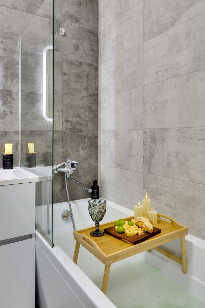 Квартира (Нуар), Апартаменты Home24 на улице Лобановский лес 11